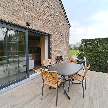 La Petite Maison Dans La Prairie Hotton Exterior foto