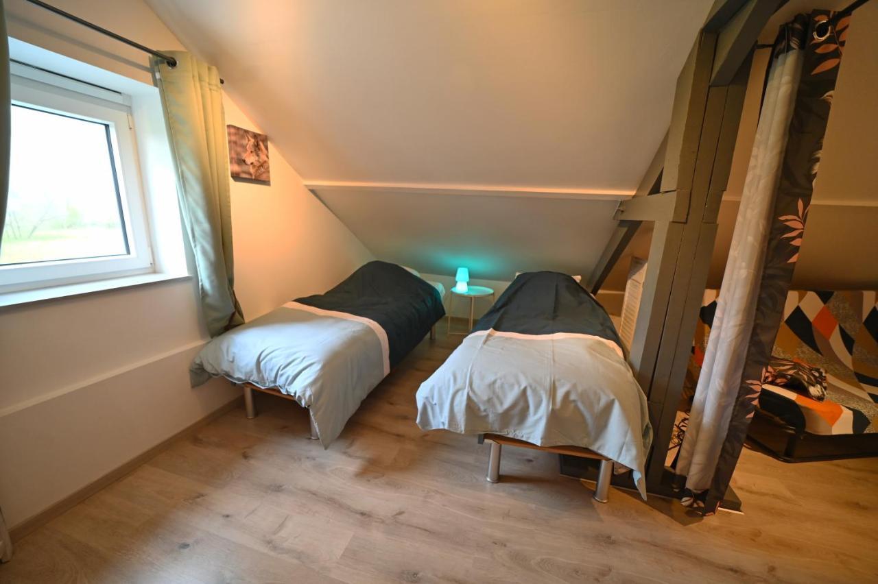 La Petite Maison Dans La Prairie Hotton Exterior foto